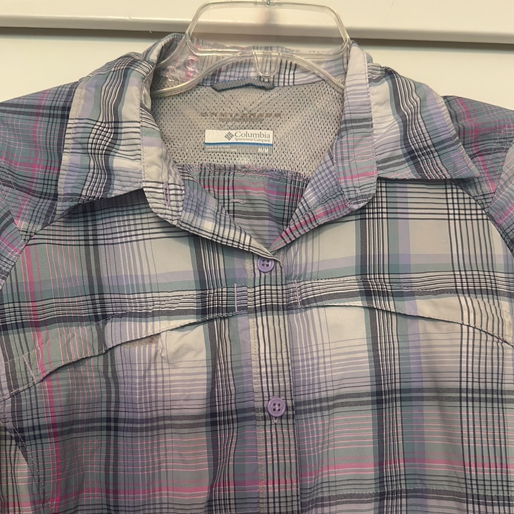 Columbia Button Down Shirt - Picture 2 of 10